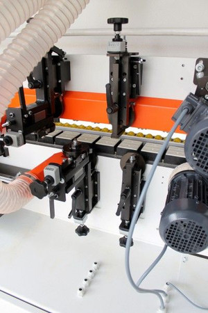 Okleiniarka OPTIMAT TWO NESTING z frezowaniem wstępnym i zarabianiem naroży