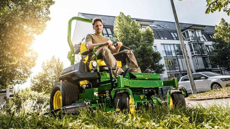 Kosiarka samojezdna Ztrak traktorek 137cm 21,7KM John Deere Z740R