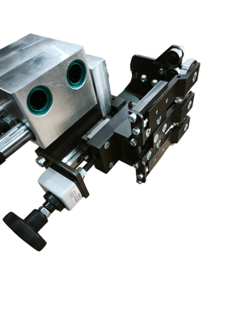 Okleiniarka OPTIMAT TWO NESTING z frezowaniem wstępnym i zarabianiem naroży