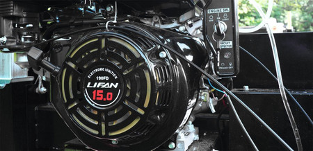 Trak taśmowy spalinowy OPTIMAT Timberland TMG 660S z osłoną taśmy i elektrycznym sterowaniem góra/dół