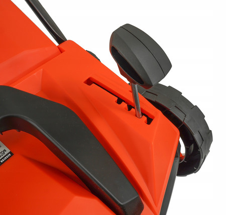 Aerator wertykulator elektryczny 1600W Verke V90216 + Nawóz do trawnika 1kg GRATIS