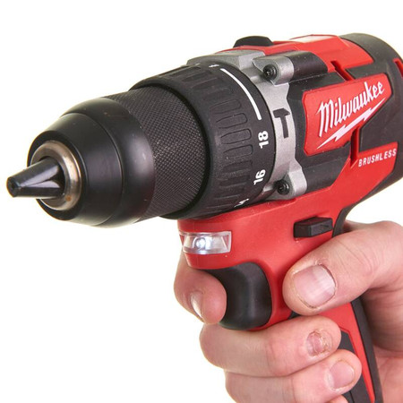 Wiertarko-wkretarka udarowa M18CBLPD-202C  MILWAUKEE 4933464320