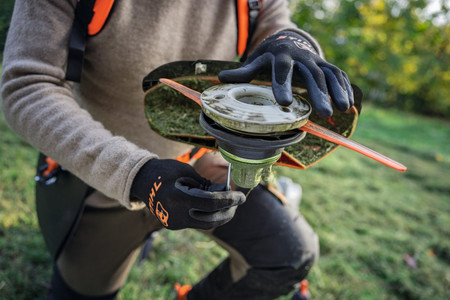 Kosa akumulatorowa Stihl FSA 200 36V z 2x akumulator AP 500 S