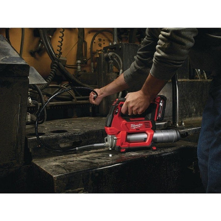 Smarownica akumulatorowa M18GG-0 Milwaukee 4933440493