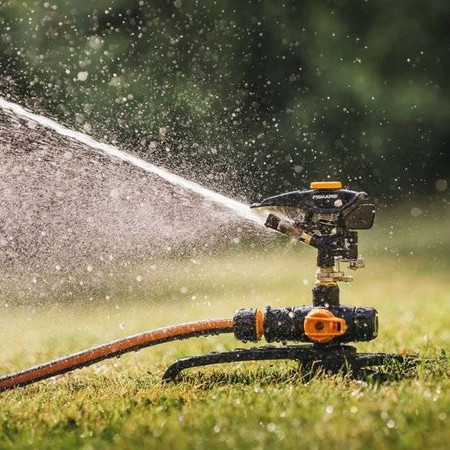 ZRASZACZ PULSACYJNY DOOKOLNY ON/OFF FISKARS 1027050