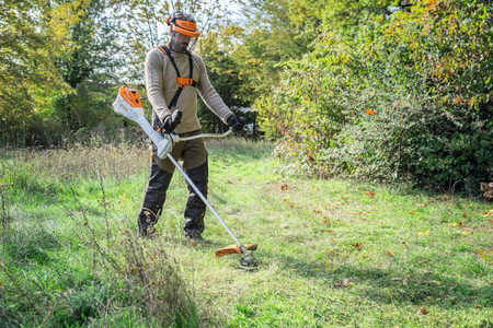 Kosa akumulatorowa Stihl FSA 200 36V z 2x akumulator AP 500 S
