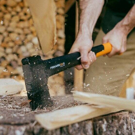 Siekiera Uniwersalna Ciesielska X-Series X24 (M) Fiskars 1069104