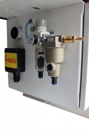 Okleiniarka OPTIMAT TWO NESTING z frezowaniem wstępnym i zarabianiem naroży