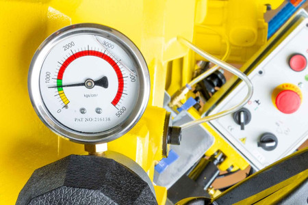 Przecinarka do metalu 225mm 400V skrętne ramie Viber S-275T