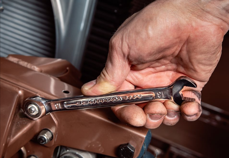 Klucz płasko-oczkowy z grzechotką 13mm Milwaukee 4932471506