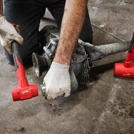 Młotek bezodrzutowy 790g Mlilwaukee 4932492350