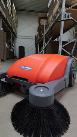 Zamiatarka ręczna Stolenberg VacSweep 680