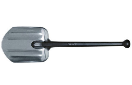 ŁOPATKA ALUMINIOWA FISKARS 1001574