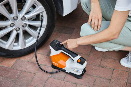 Kompresor akumulatorowy Stihl KOA 20 Zestaw akumulator i ładowarka