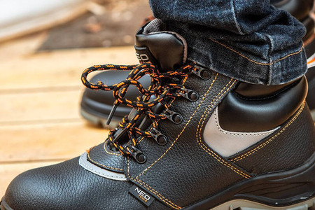 Buty robocze wysokie trzewiki skórzane 40 NEO Tools 82-021