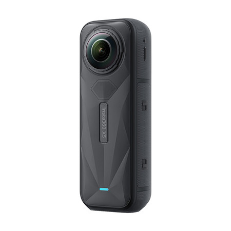 Kamera Insta360 X5