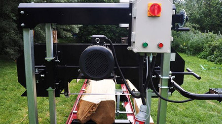 Trak taśmowy elektryczny OPTIMAT Timberland TMC 660S z osłoną taśmy i elektrycznym sterowaniem góra/dół