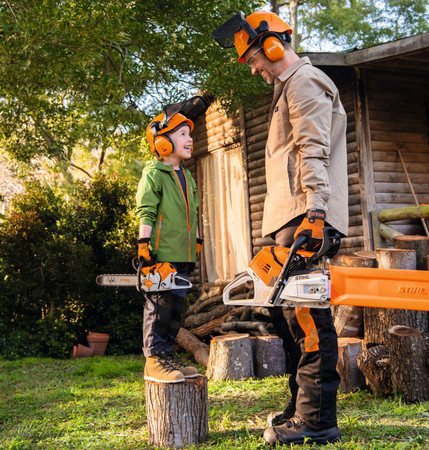 Pilarka Stihl zabawka (w komplecie z bateriami)