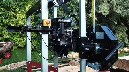 Trak taśmowy spalinowy OPTIMAT Timberland TMG 660S z osłoną taśmy i elektrycznym sterowaniem góra/dół