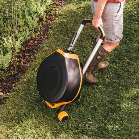 Automatyczny bęben z wężem X-Series XL, z kółkami  FISKARS 1067548