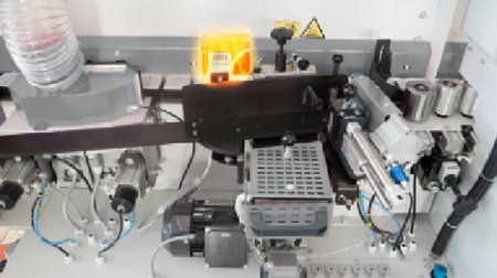 Okleiniarka kompaktowa z wstępnym frezowaniem OPTIMAT ONE cyklina, polerka