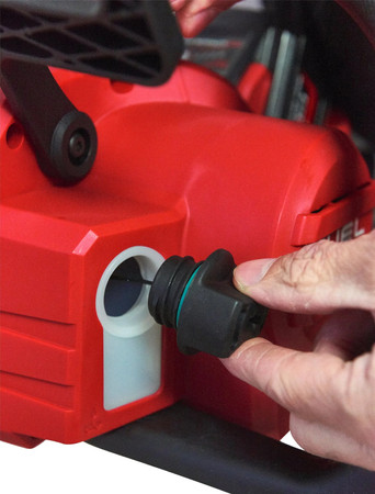 Piła łańcuchowa M18FCHS35-122 Milwaukee 4933479679 Zestaw 2xAku 12Ah i Ładowarka