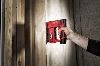 Zszywacz szczotkowy Milwaukee M12BST-202X IN2 4933459635