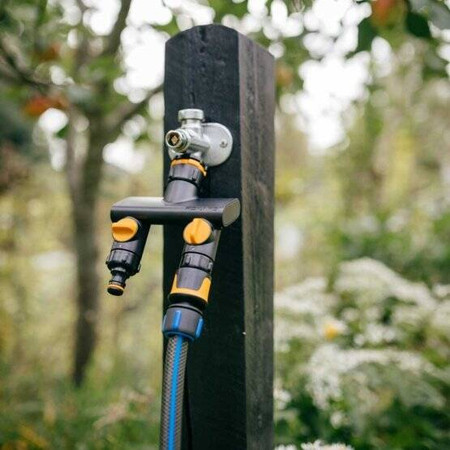 Rozdzielacz przyłącze kranowe podwójne On/Off  FISKARS 1070577