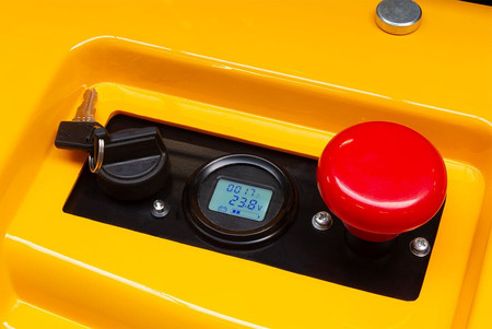 Wózek elektryczny podnośnikowy magazynowy 1500 kg/3m Viber WE1530R