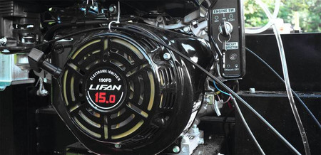 Trak taśmowy spalinowy OPTIMAT Timberland TMG 790S z osłoną taśmy i elektrycznym sterowaniem góra/dół