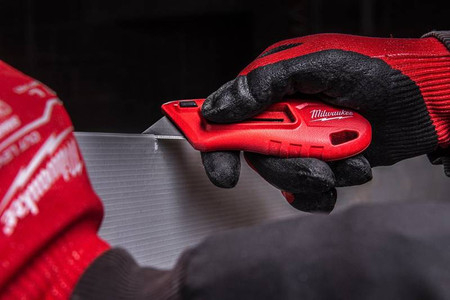 NOŻYK Z RĘKOJEŚCIĄ HEAVY DUTY MILWAUKEE 4932478561