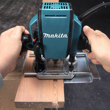 FREZARKA GÓRNOWRZECIONOWA 900W 8mm MAKITA RP0900